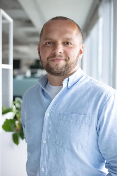 Łukasz Tuchowski — SEO & SEM Strategist